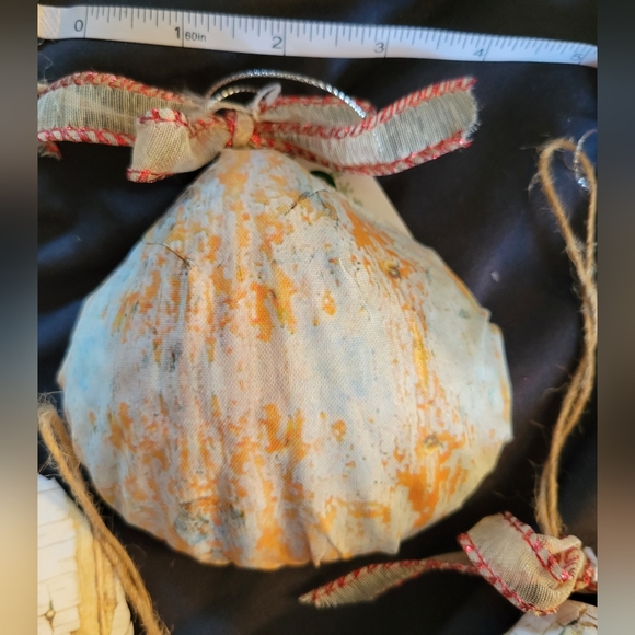 NWT lot of 4 fabric shell ornaments 4 inches nautical - Picture 4 of 4
